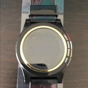No Label watch